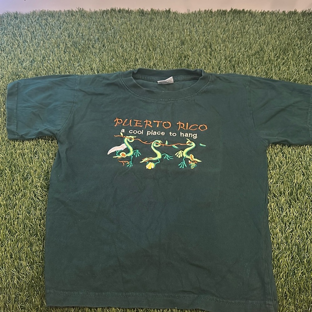 Green short sleeves, Puerto Rico T-shirt, 100% cotton pre-shrunk T-shirt